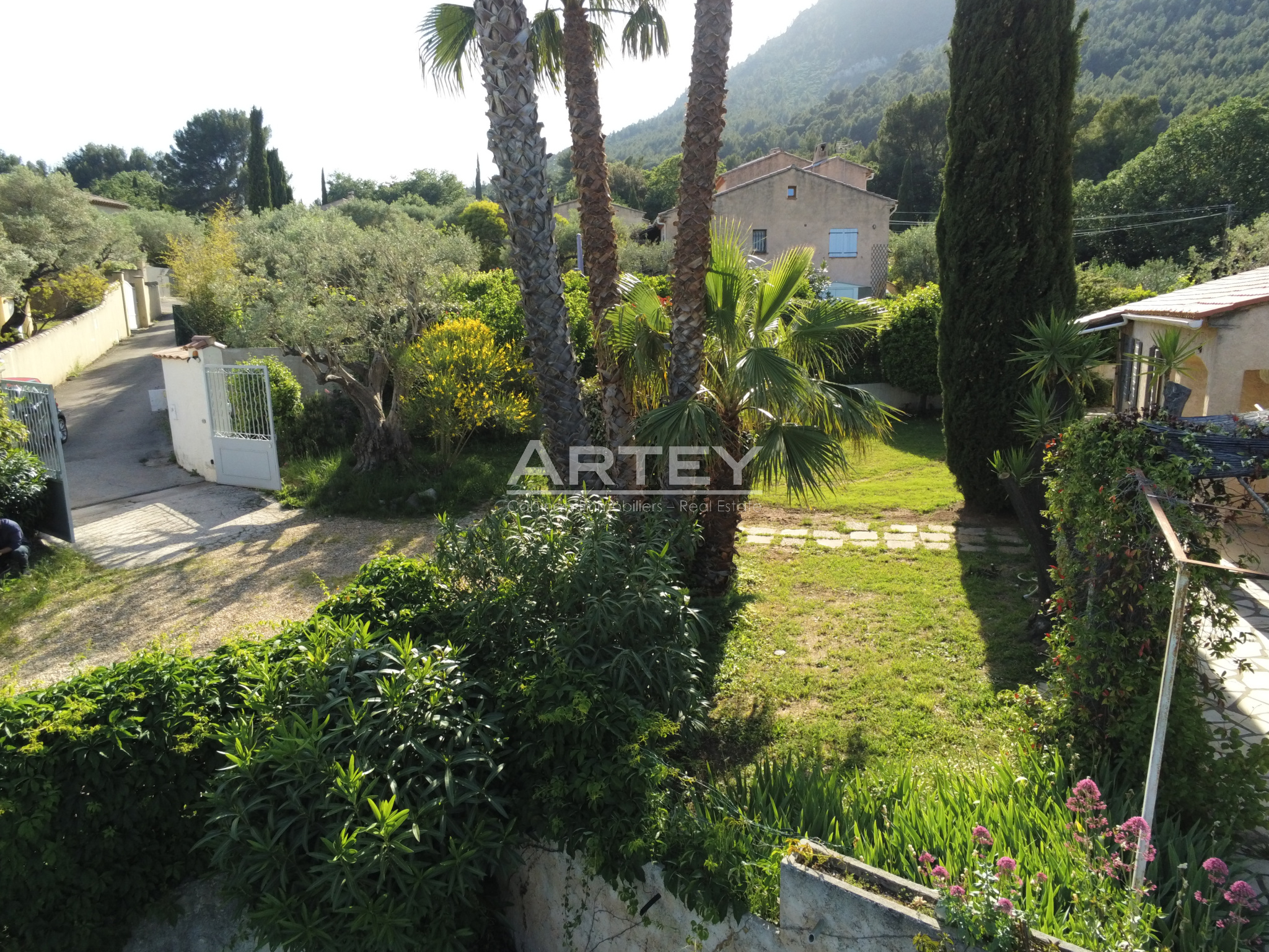 Maison-Villa - La Farlde 83210