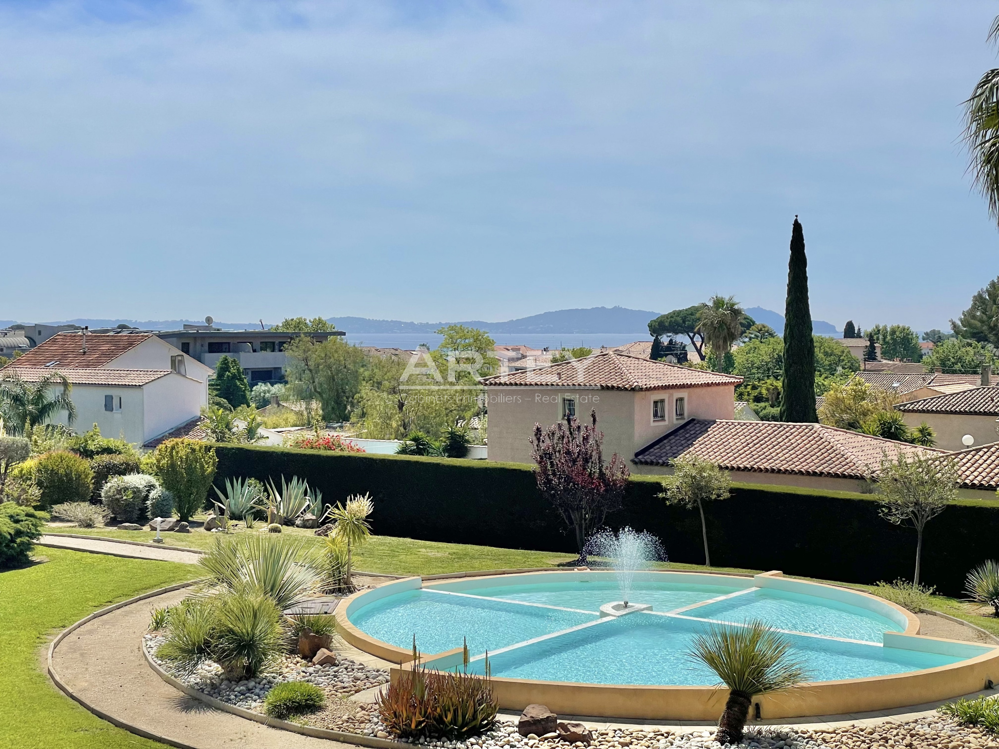 Appartement - Carqueiranne 83320
