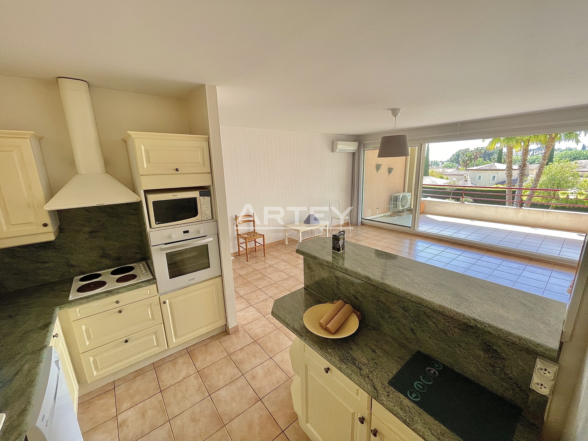Appartement - Carqueiranne 83320