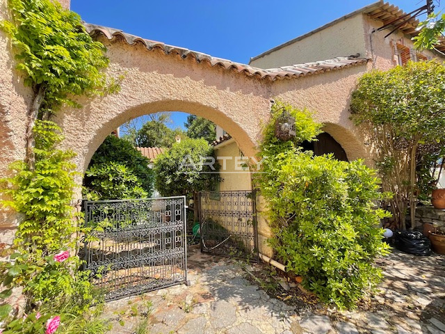 Maison-Villa - Carqueiranne 83320