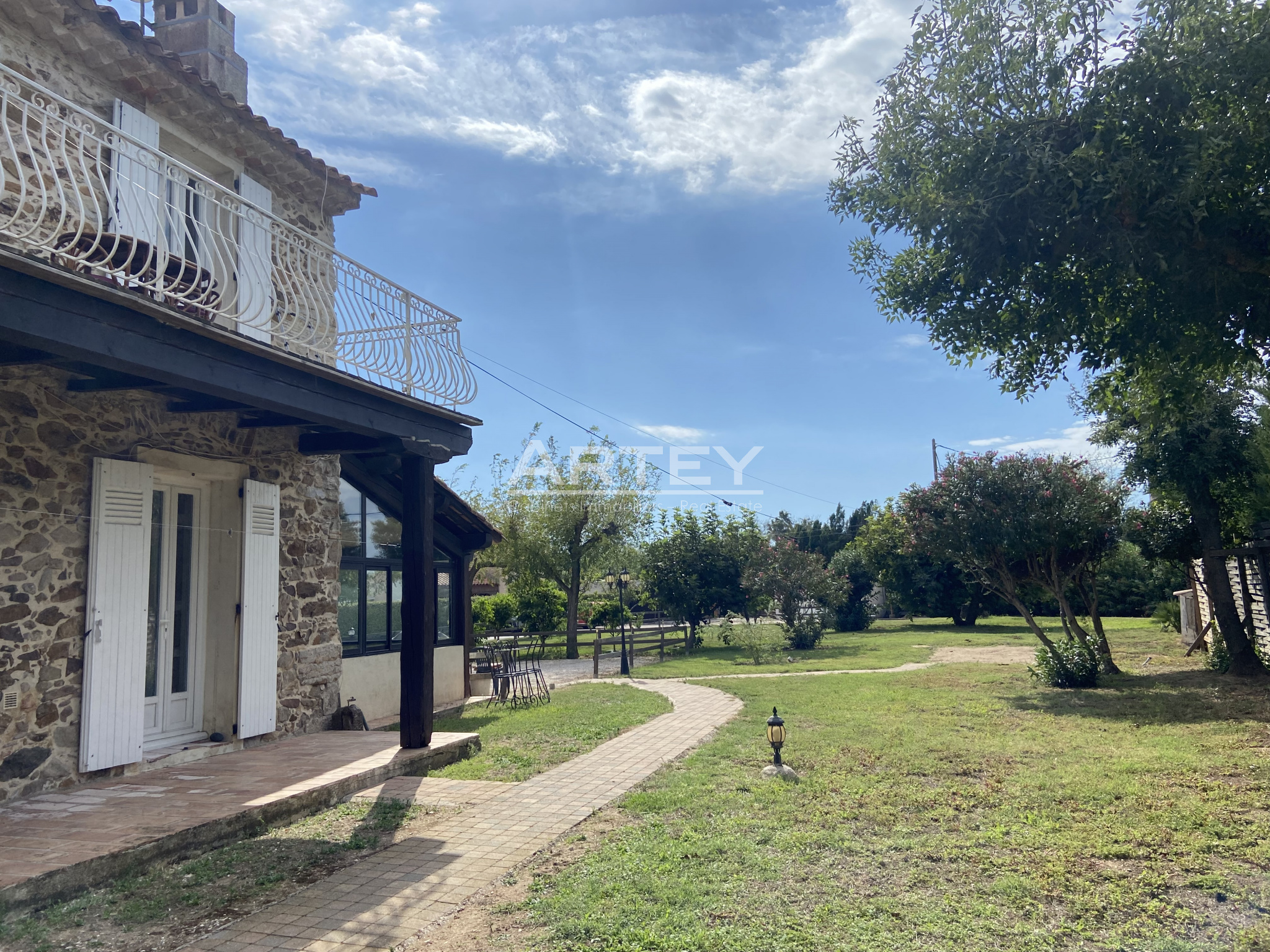 Appartement - Les salins d hyeres 83400