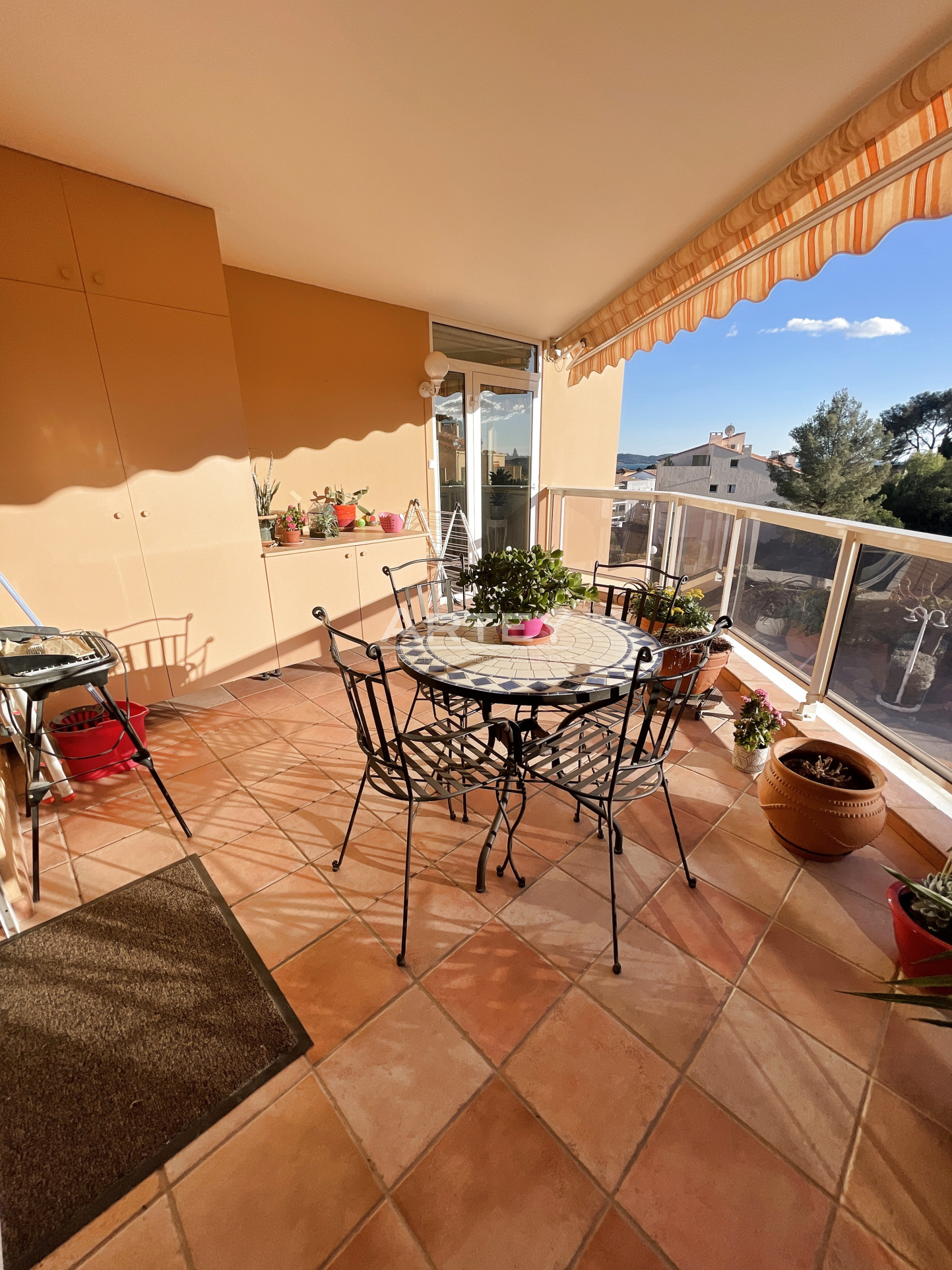Appartement - Carqueiranne 83320
