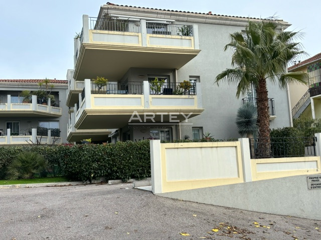 Apartment - Toulon 83000