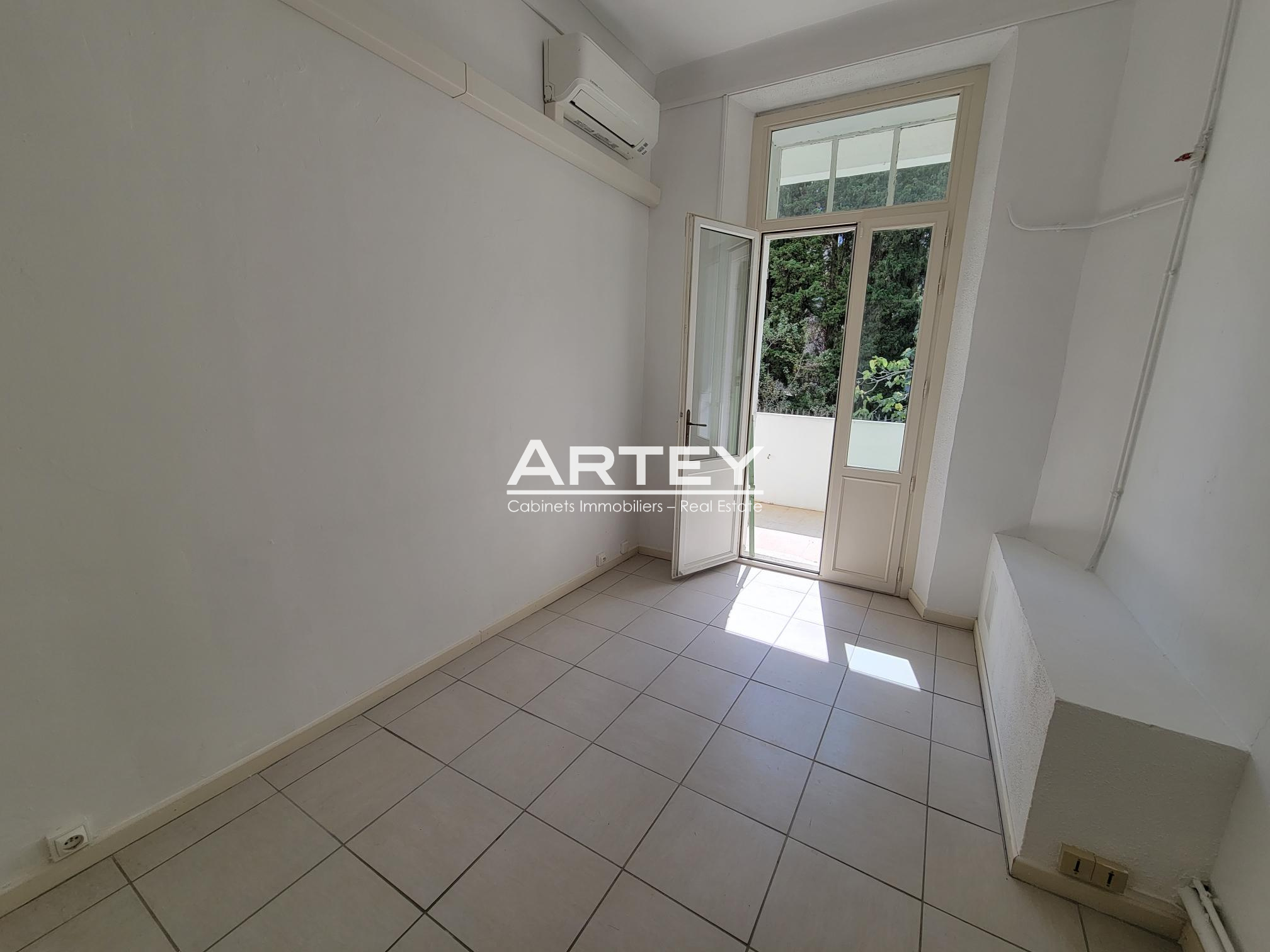 Location Fonds de commerce Hyres