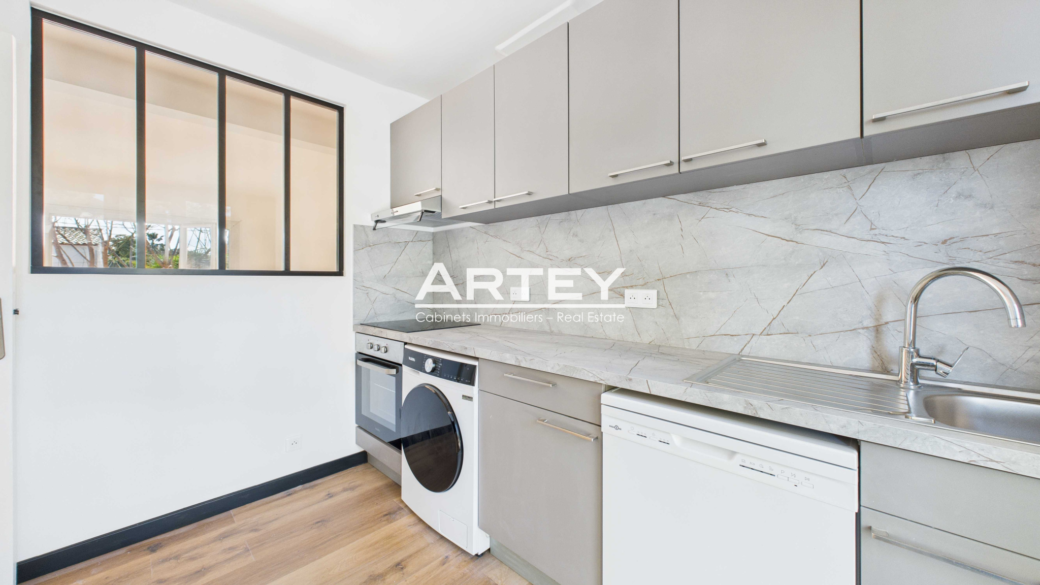 Apartment - Carqueiranne 83320