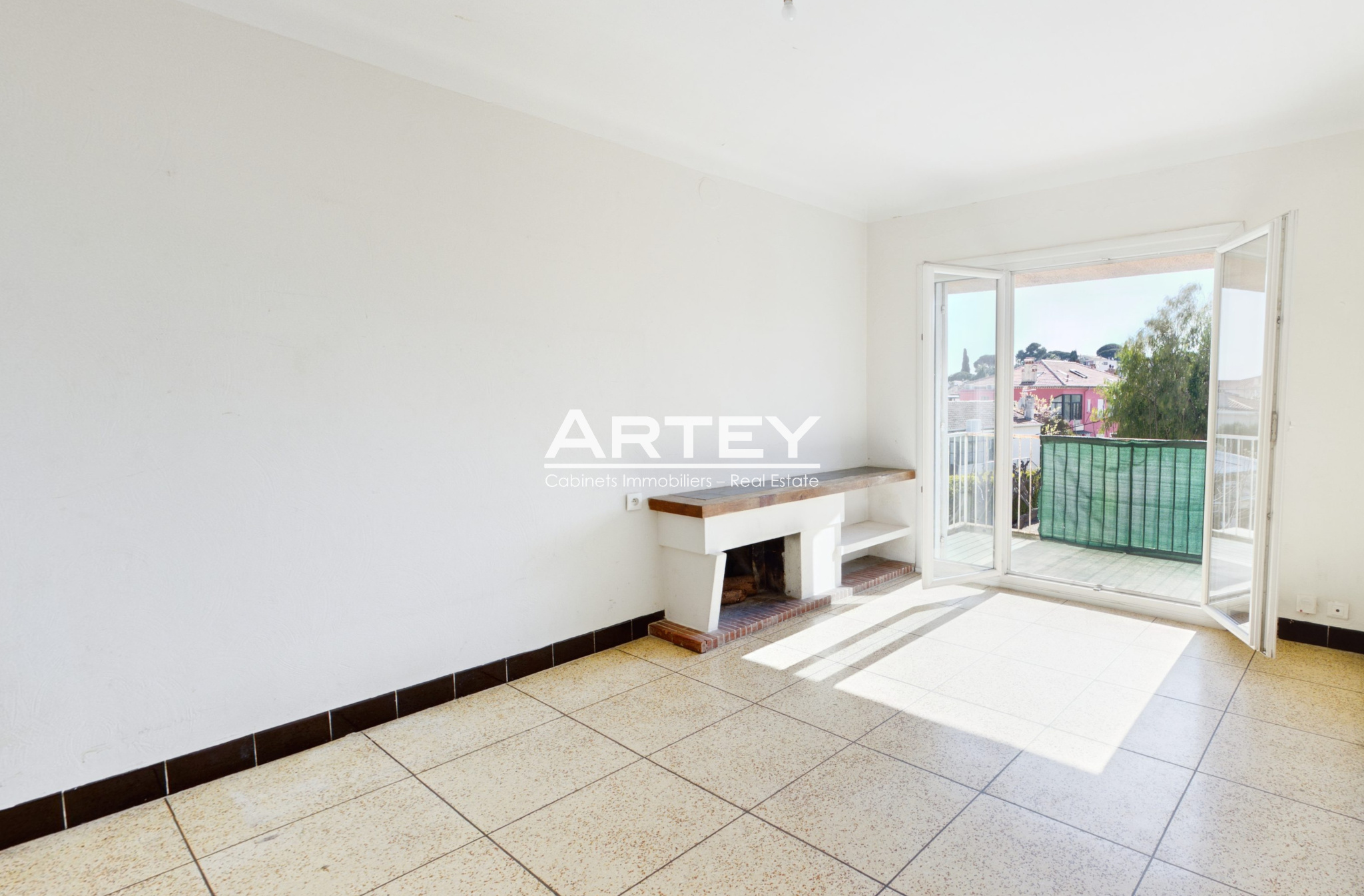 Apartment - Carqueiranne 83320