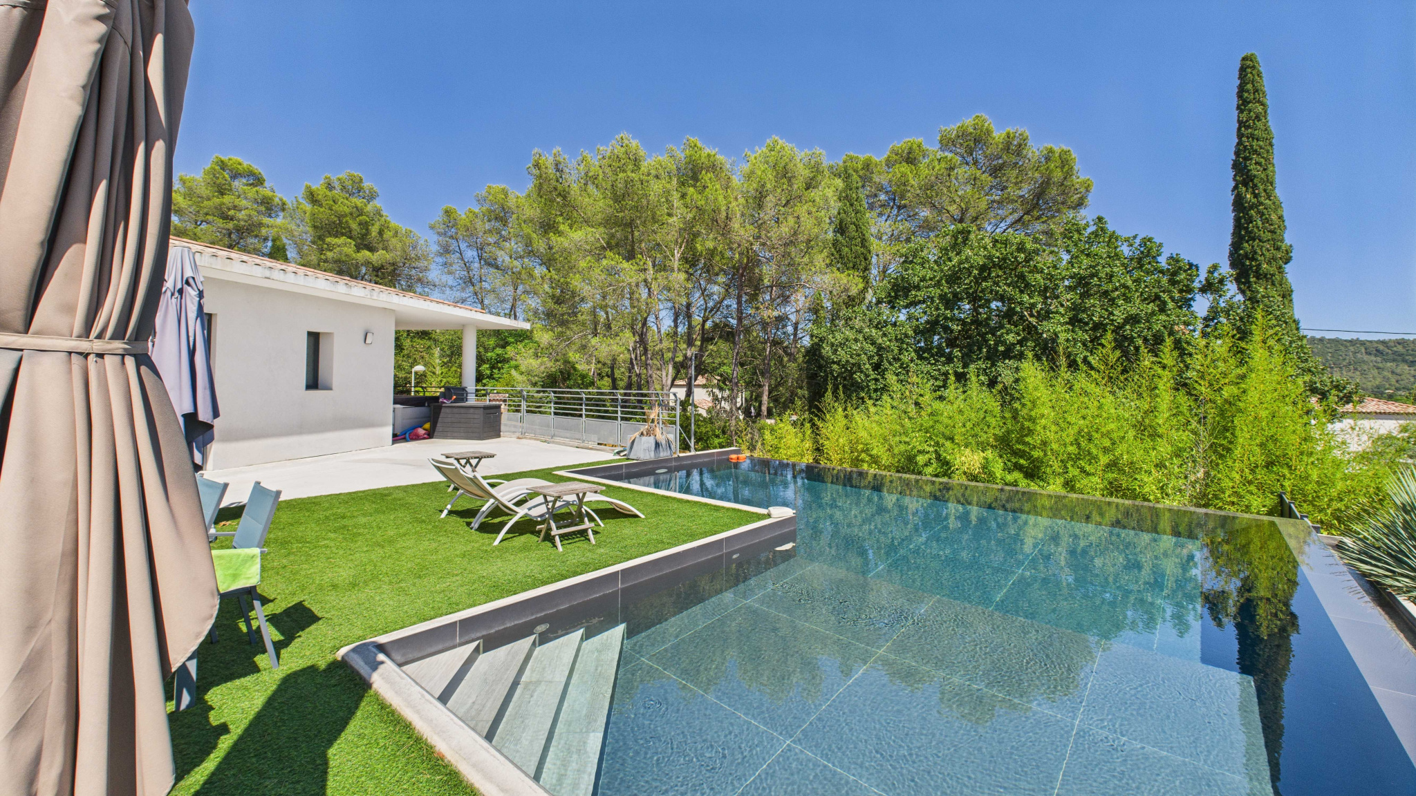 Maison-Villa - La Crau 83260