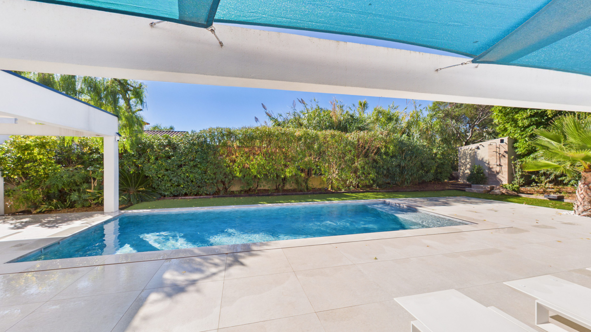 Maison-Villa - Hy�res 83400