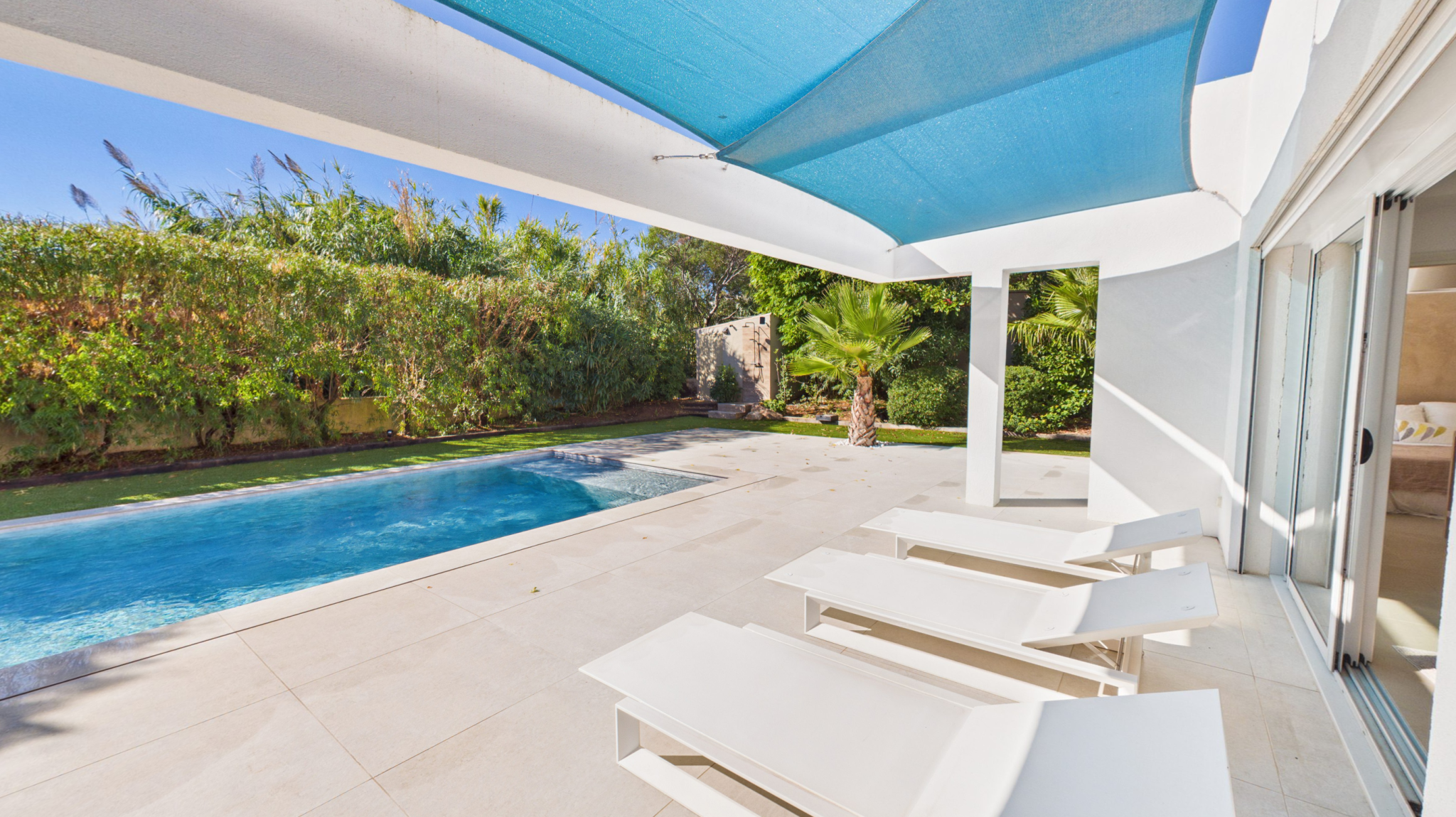 Maison-Villa - Hy�res 83400