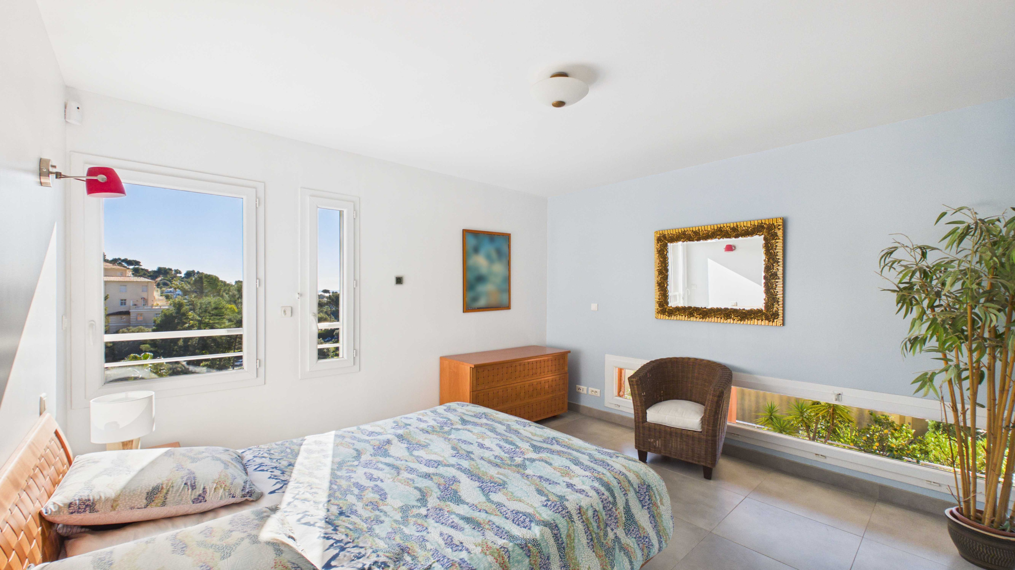 Maison-Villa - Hy�res 83400