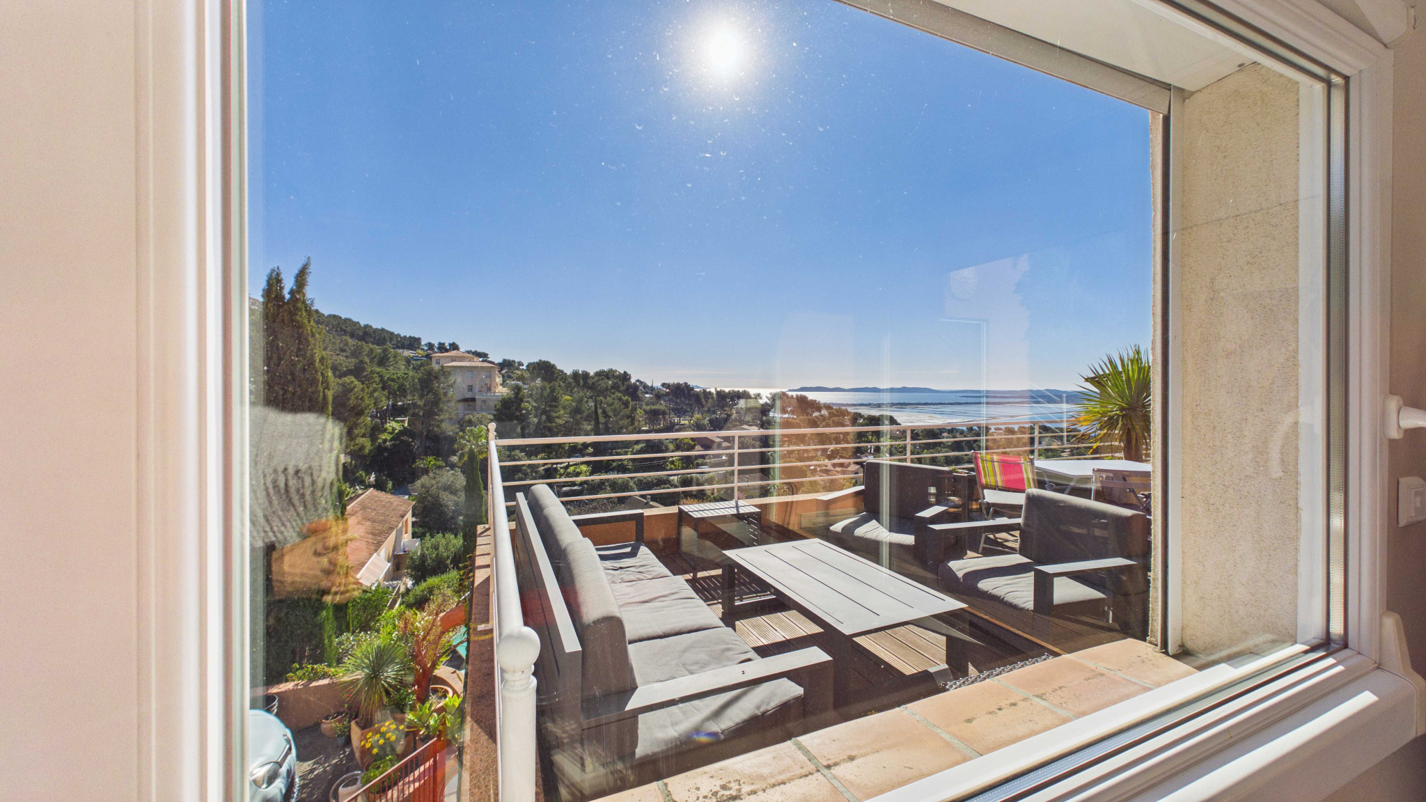 Maison-Villa - Hy�res 83400