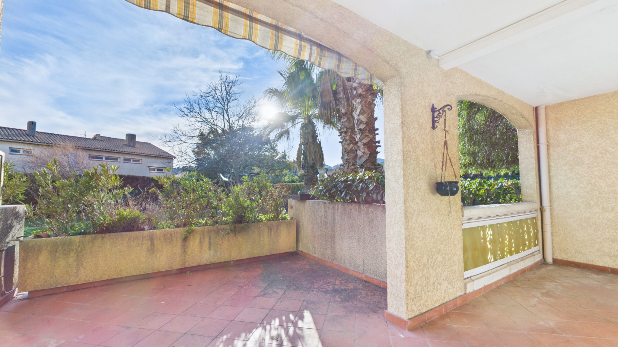 Apartment - Hy�res 83400