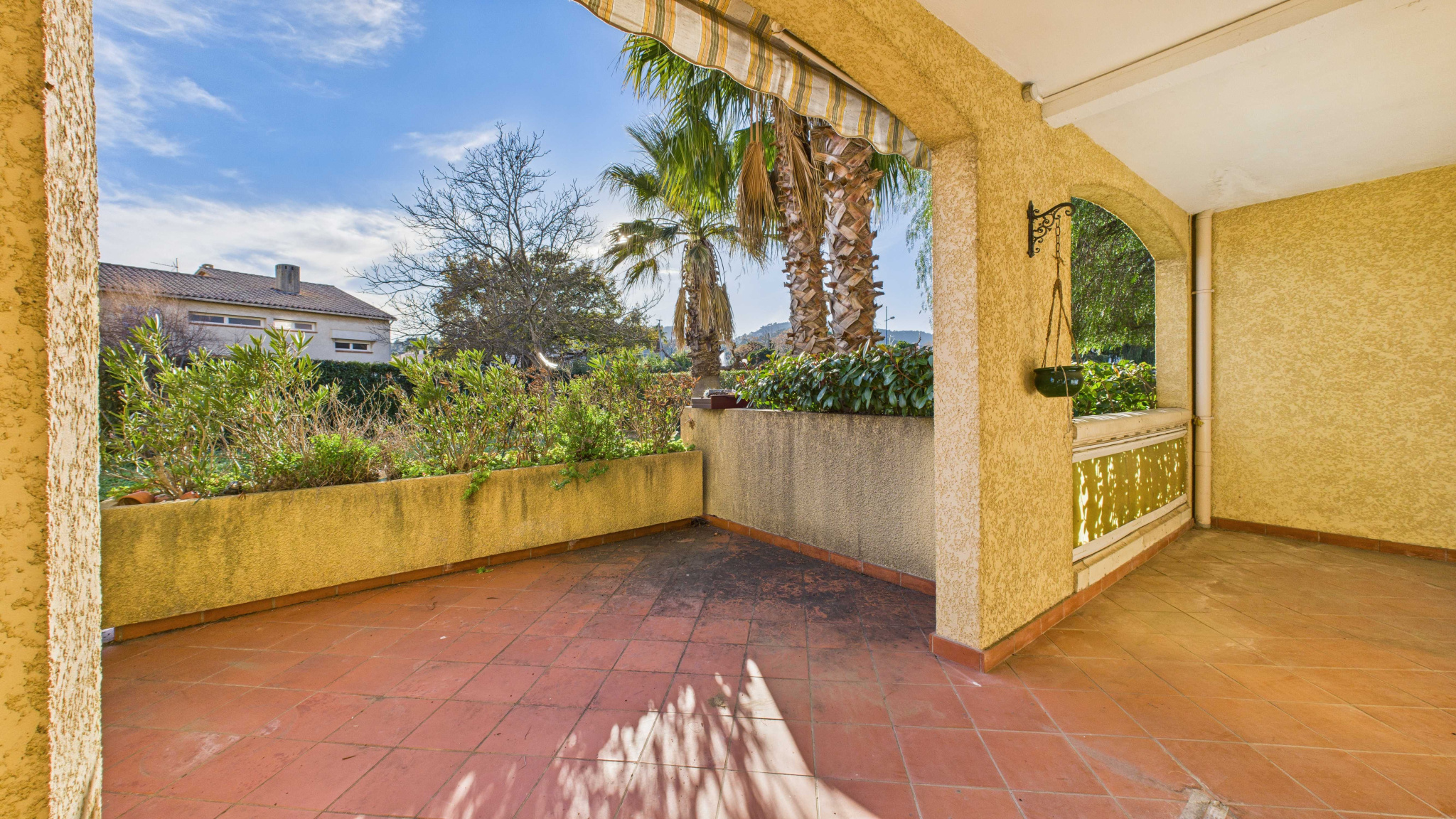 Apartment - Hy�res 83400