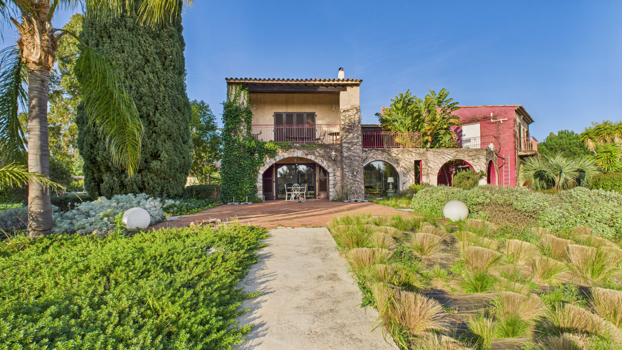 Maison-Villa - La Londe-les-Maures 83250