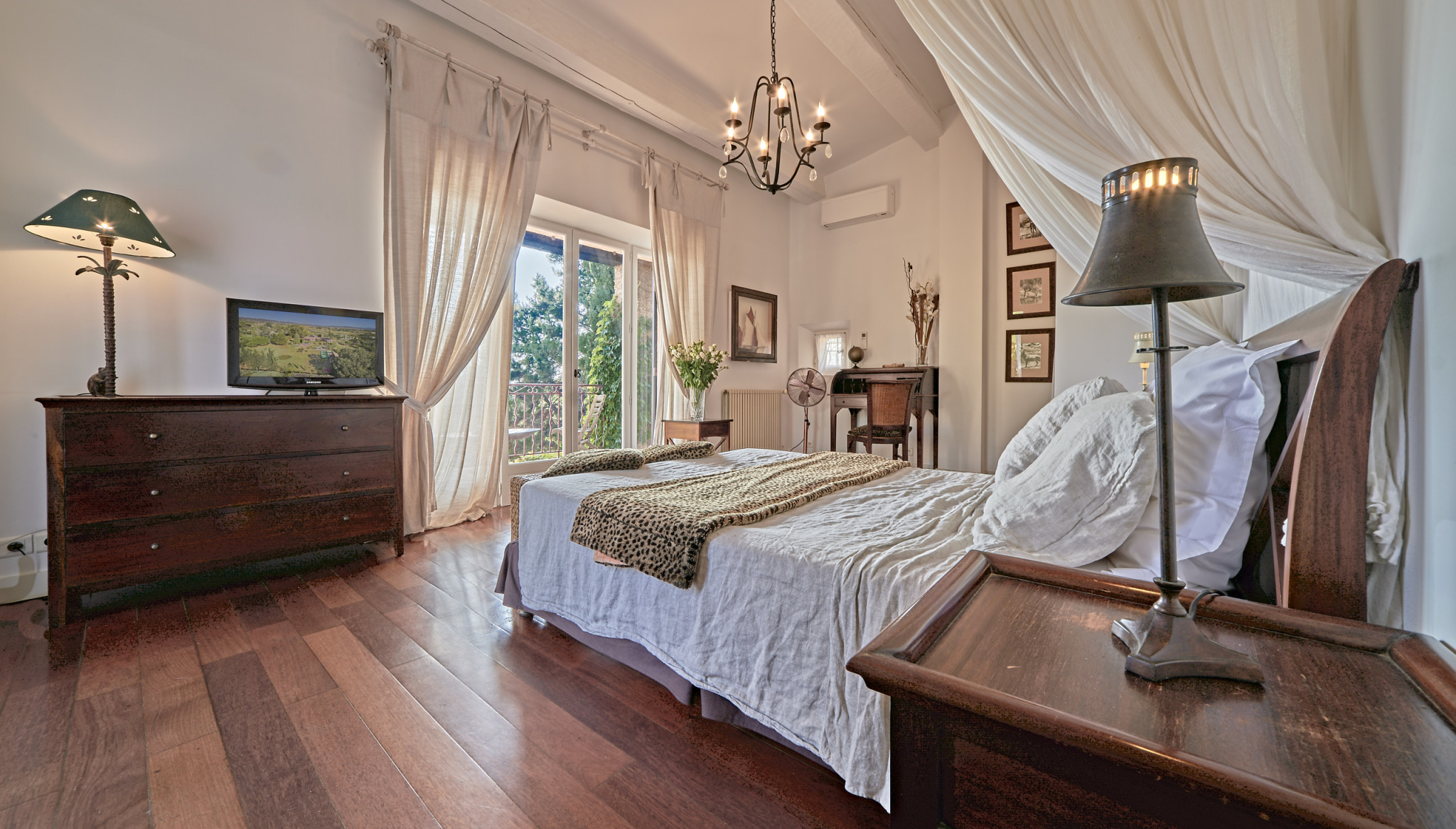 Maison-Villa - La Londe-les-Maures 83250