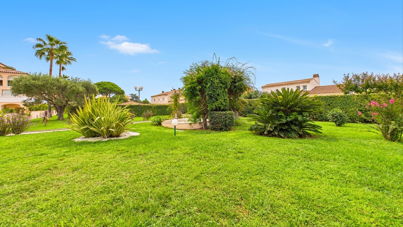 Apartment - Carqueiranne 83320