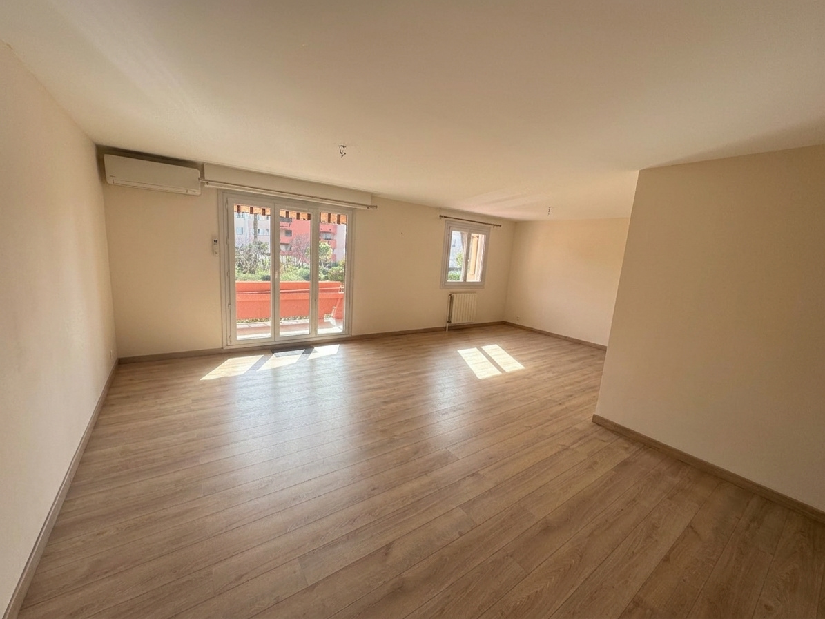 Appartement - Hy�res 83400
