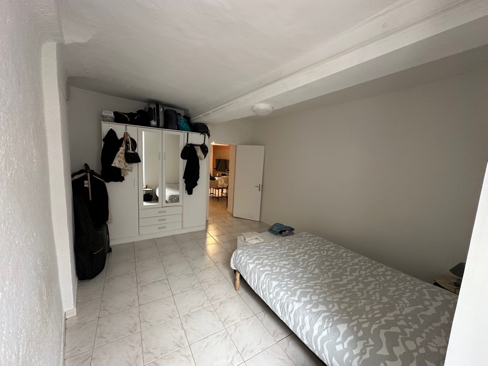 Appartement - Solli�s-Toucas 83210