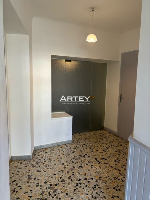 Fonds de commerce - Hy�res 83400