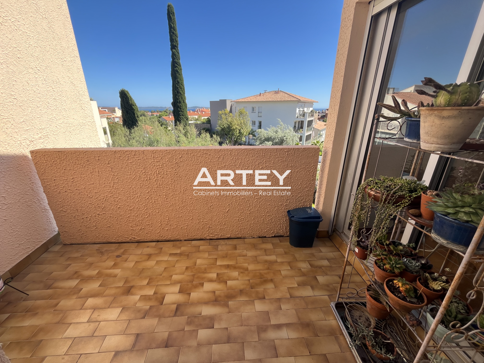 Apartment - Carqueiranne 83320